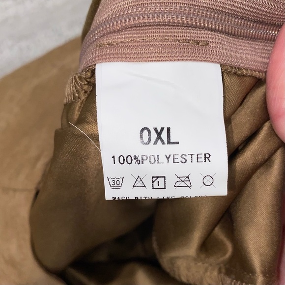 Women’s Boho Tan Sleeveless Jumpsuit Sz XL - Picture 3 of 3